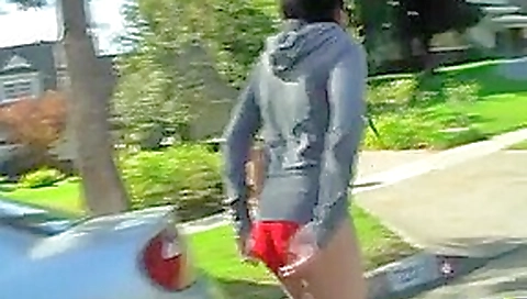sexy girl brooke flashing nude in public u.s.a. streets