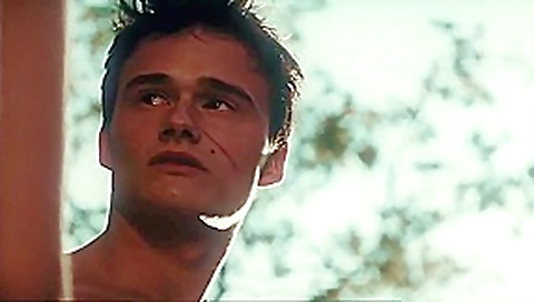 Trois filles nues dans Je suis present