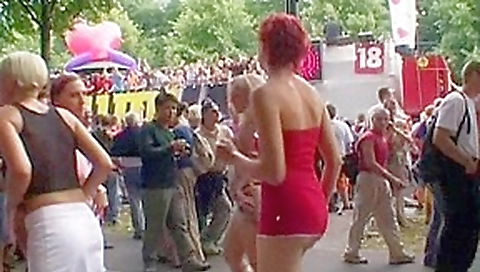 Amateur girls fucking in public and in nature