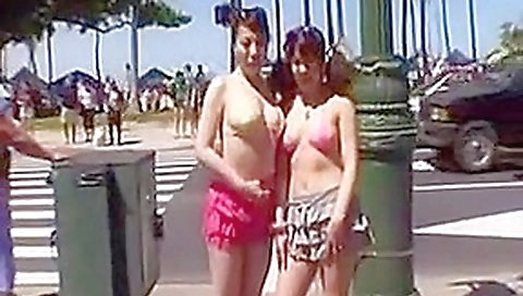 JAV girls fun public 5