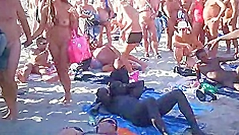 swinger beach sex