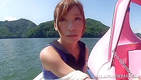 Kaho Kasumi enjoys outdoor sex with her guy